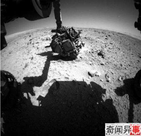 好奇号火星车拍到神秘物体飞行轨迹