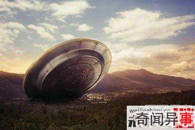 英国目击称:外星人驾圆形飞船降落地球