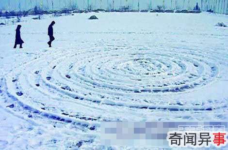 俄惊现“雪地圆环”现象 疑是外星人所为