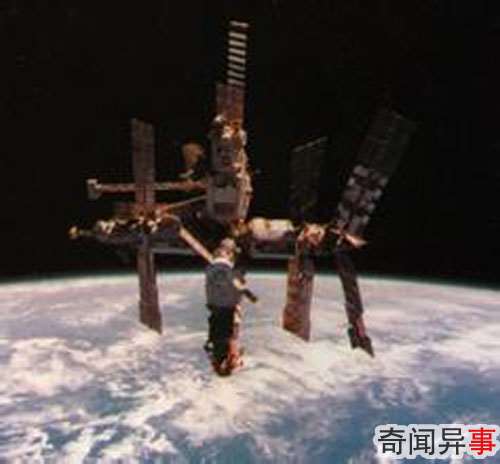 遗忘的太空垃圾