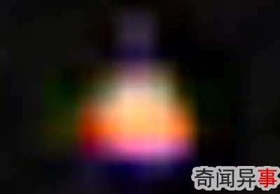 上海虹口杨浦夜空忽现“UFO”