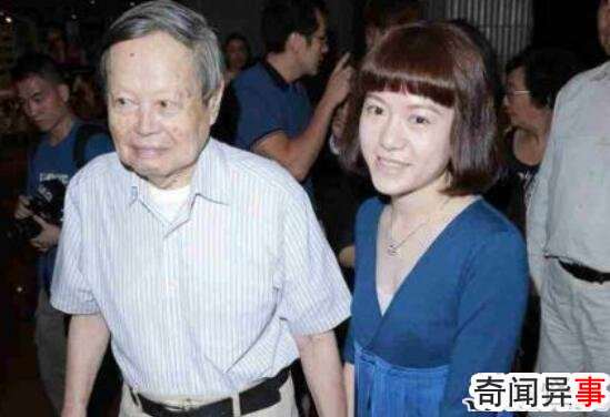翁帆为杨振宁产下一子是假的,杨振宁曾明确表示不要孩子