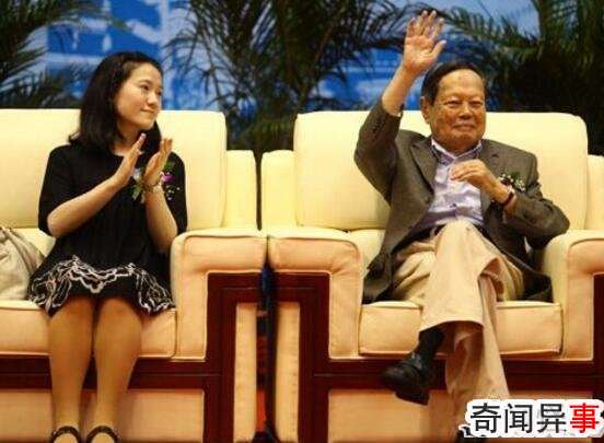 翁帆为杨振宁产下一子是假的,杨振宁曾明确表示不要孩子